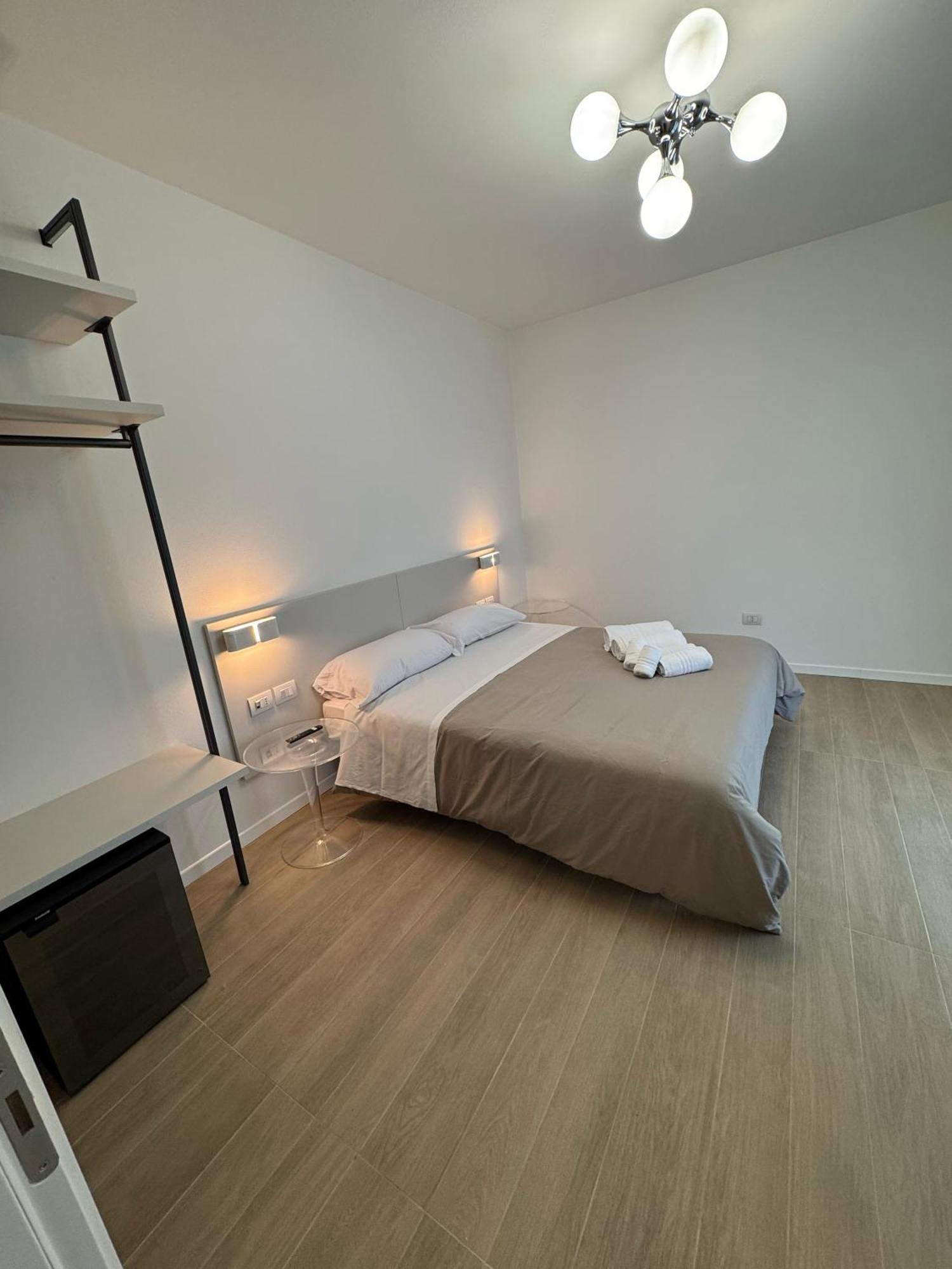 Hotel Villa Mary Санта Мария ди Сала Екстериор снимка