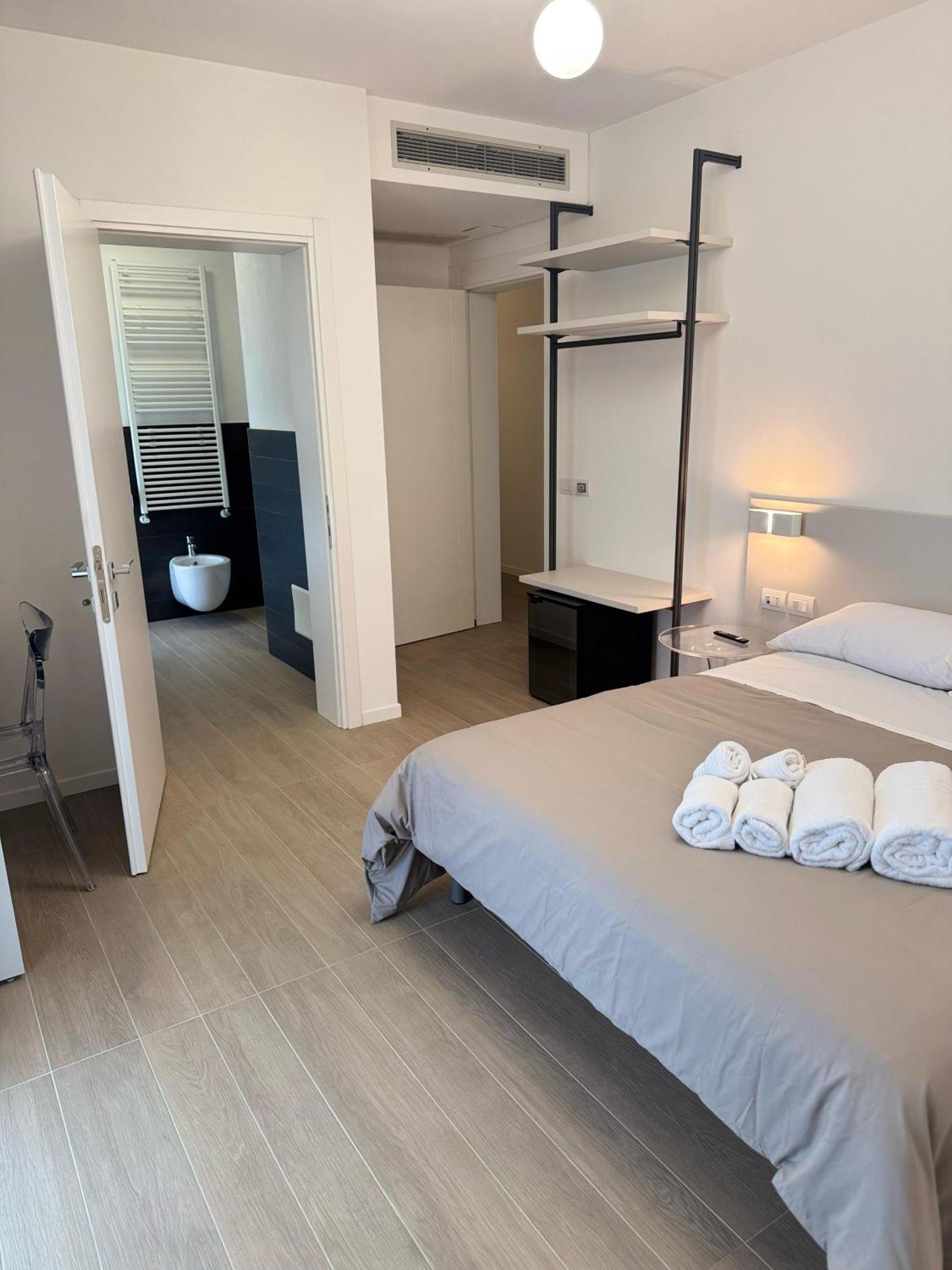 Hotel Villa Mary Санта Мария ди Сала Екстериор снимка