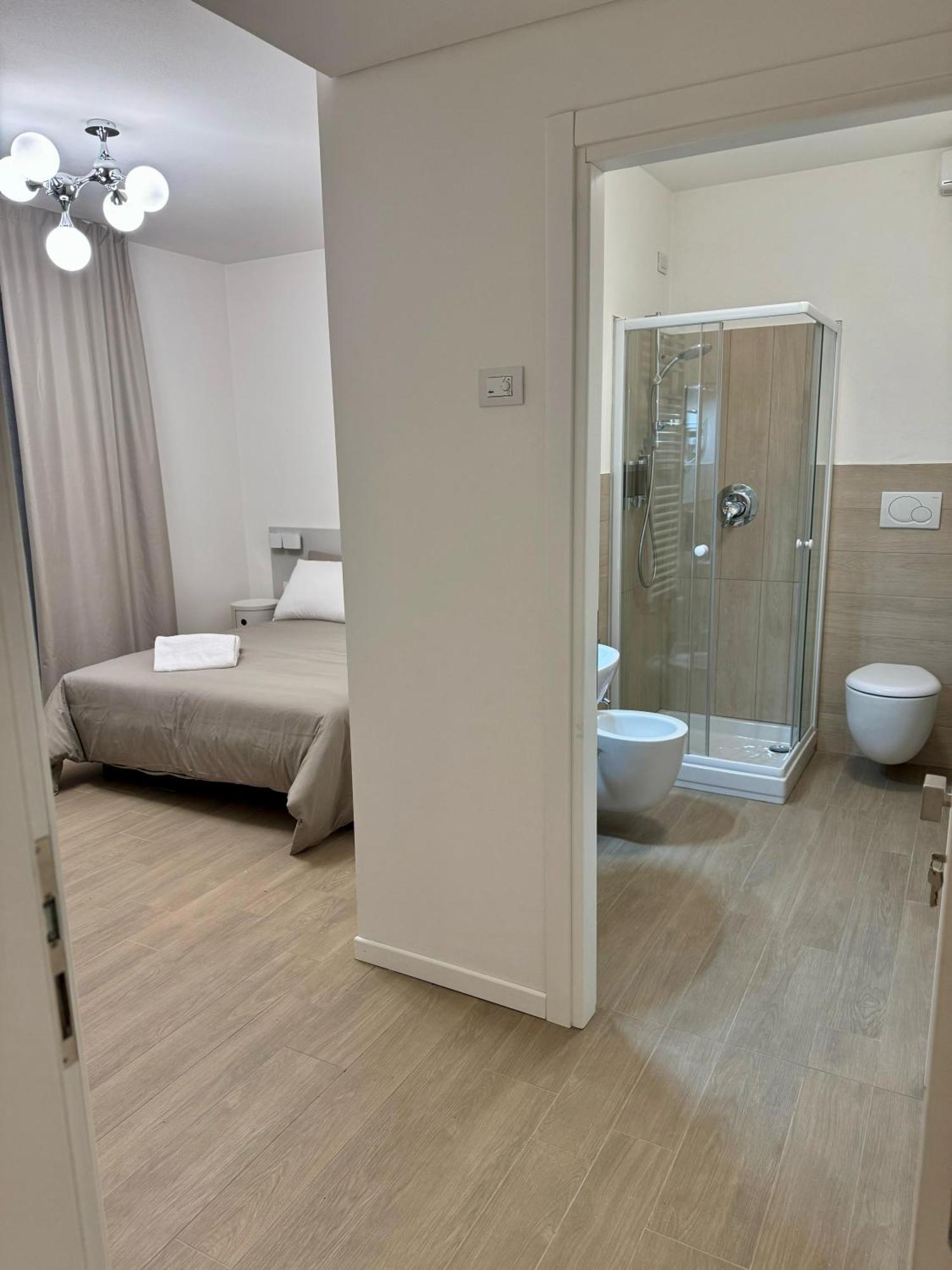 Hotel Villa Mary Санта Мария ди Сала Екстериор снимка