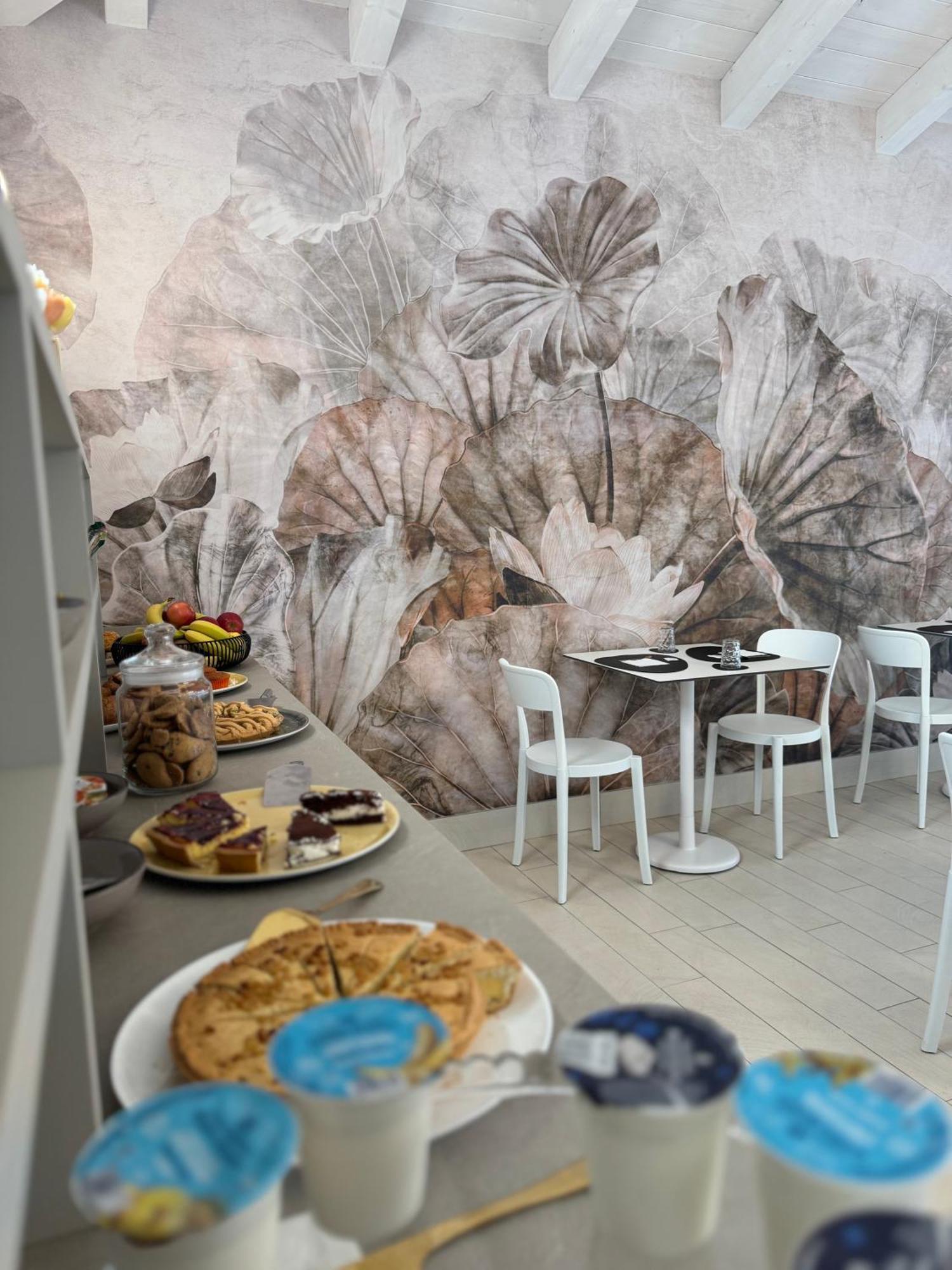 Hotel Villa Mary Санта Мария ди Сала Екстериор снимка