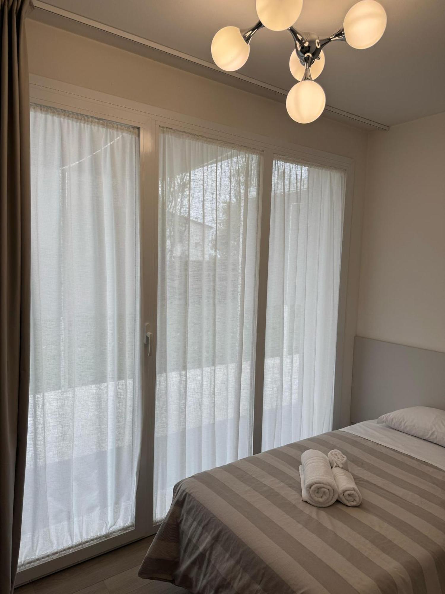 Hotel Villa Mary Санта Мария ди Сала Екстериор снимка