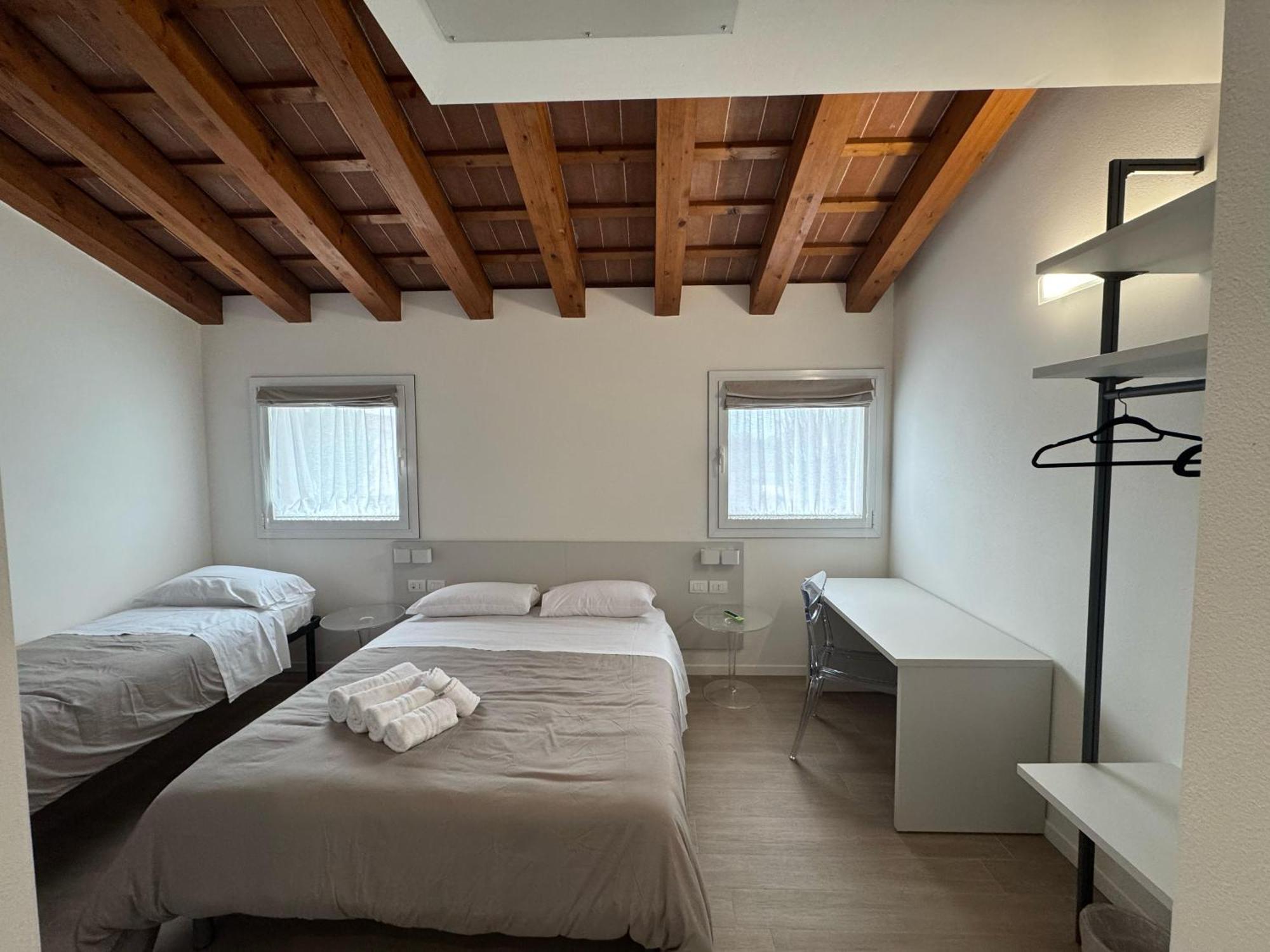 Hotel Villa Mary Санта Мария ди Сала Екстериор снимка
