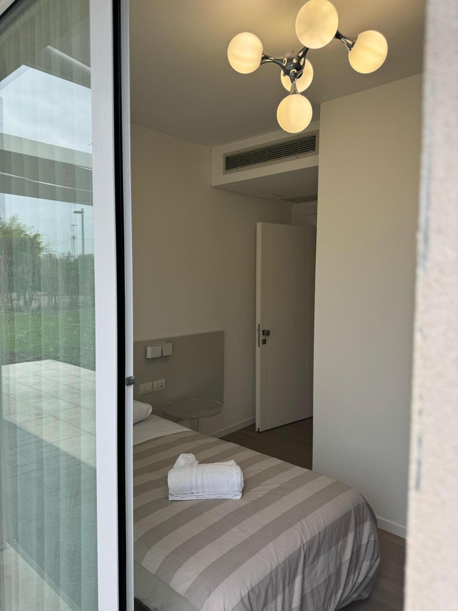 Hotel Villa Mary Санта Мария ди Сала Екстериор снимка