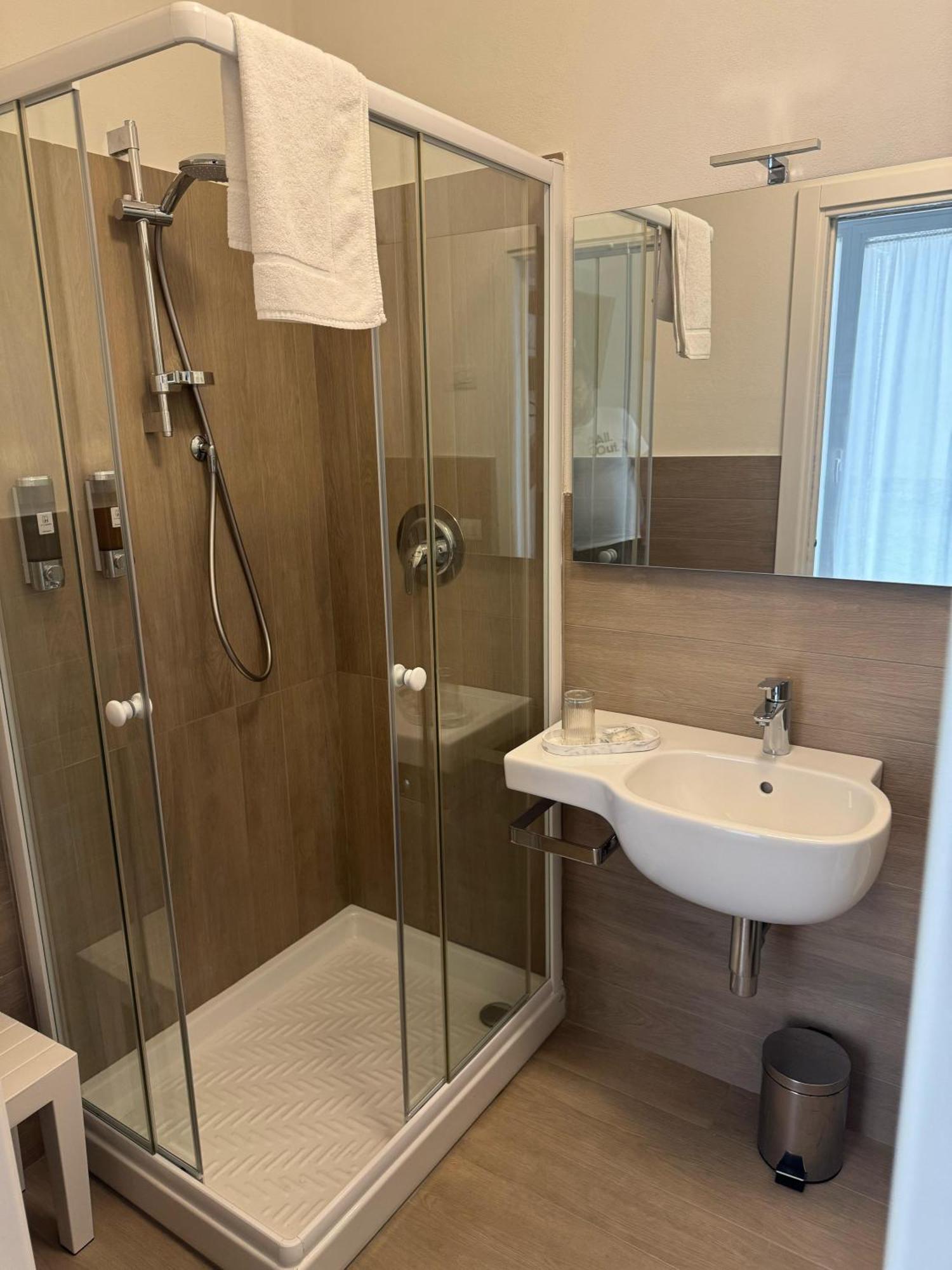 Hotel Villa Mary Санта Мария ди Сала Екстериор снимка