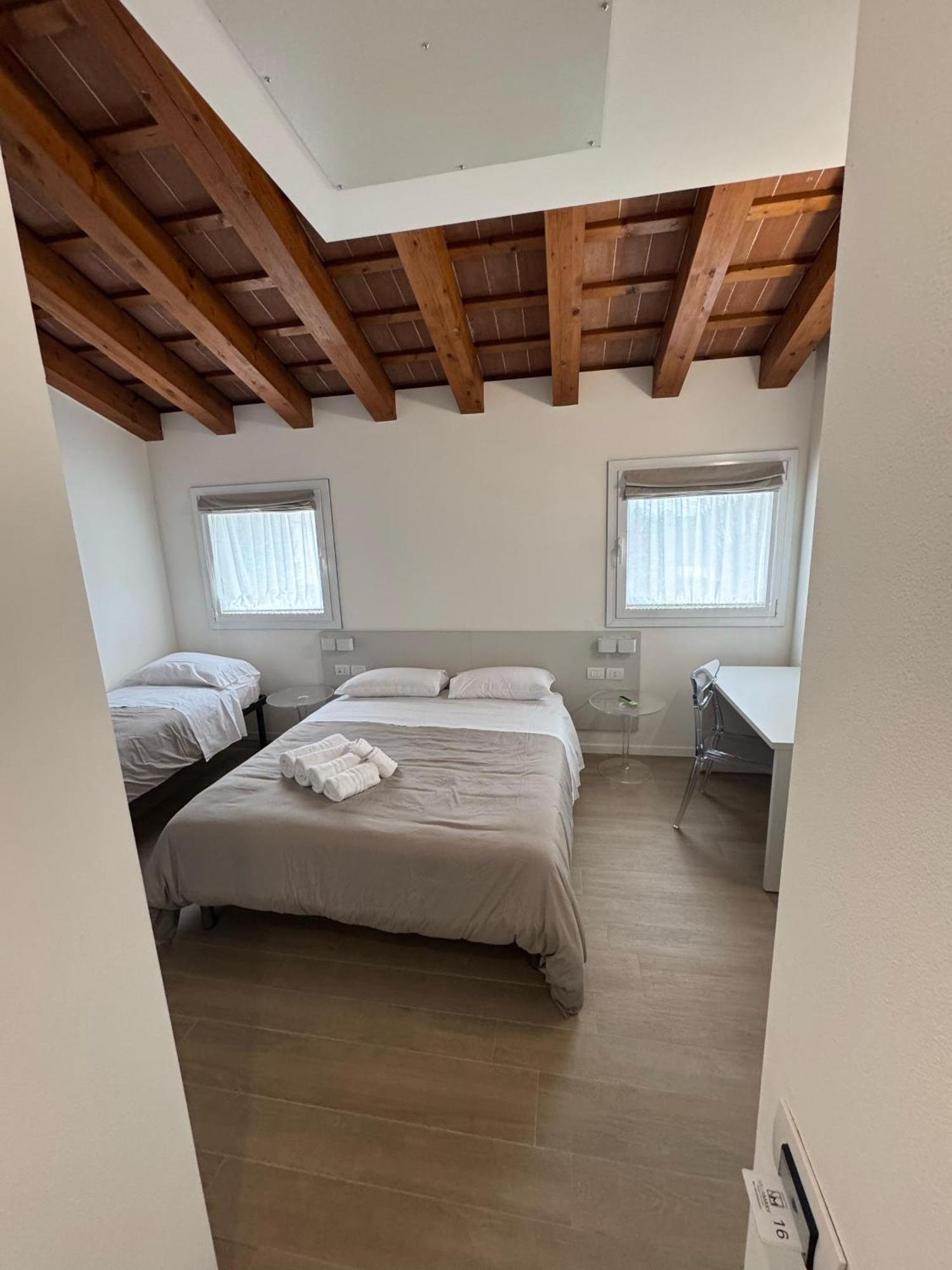 Hotel Villa Mary Санта Мария ди Сала Екстериор снимка